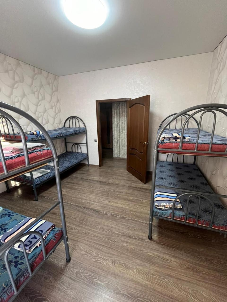 Apartments On Mustafa Ozturk Alma-Ata Buitenkant foto
