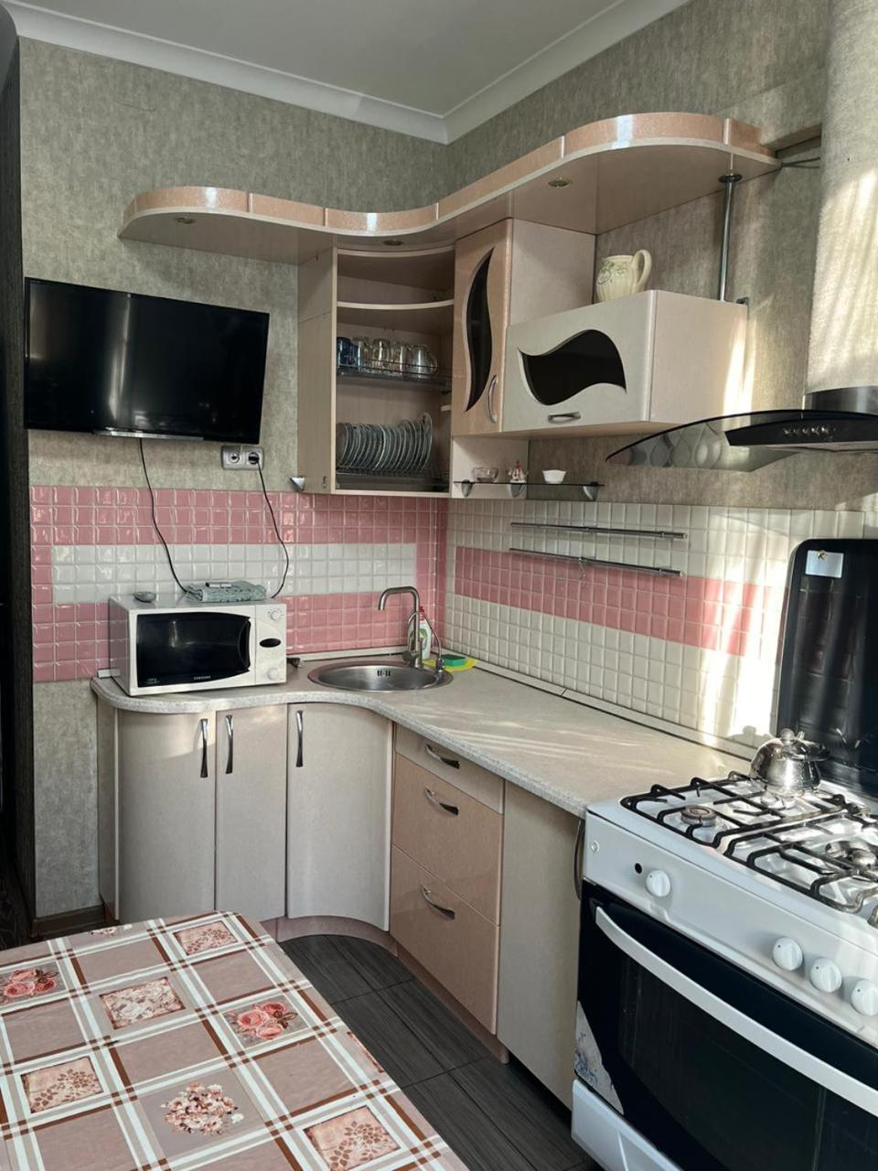 Apartments On Mustafa Ozturk Alma-Ata Kamer foto