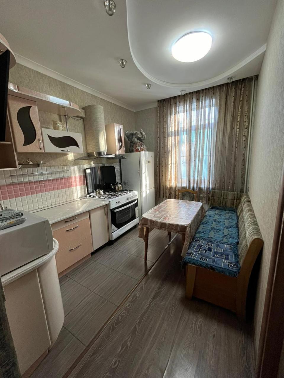 Apartments On Mustafa Ozturk Alma-Ata Kamer foto