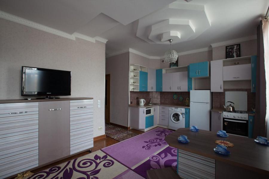 Apartments On Mustafa Ozturk Alma-Ata Buitenkant foto